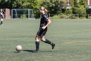 Bild 2 - wBJ SV Henstedt Ulzburg - TuS Rotenhof : Ergebnis: 12:0